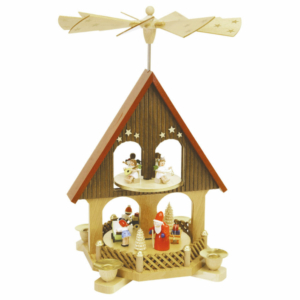 Pyramidenhaus Weihnachtsbescherung