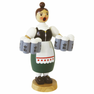Räucherfrau Helga mit Maßkrügen
